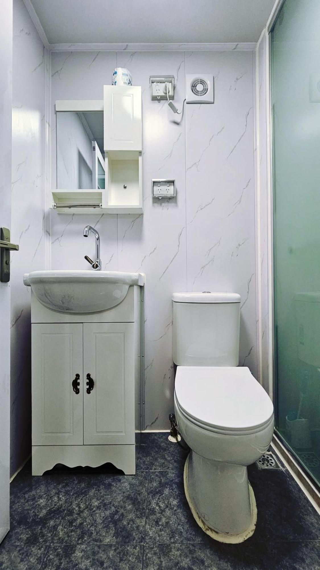 Flying Fish Point Tourist Park Hotel Инисфейл Екстериор снимка